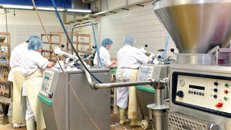 Alimentos y Bebidas